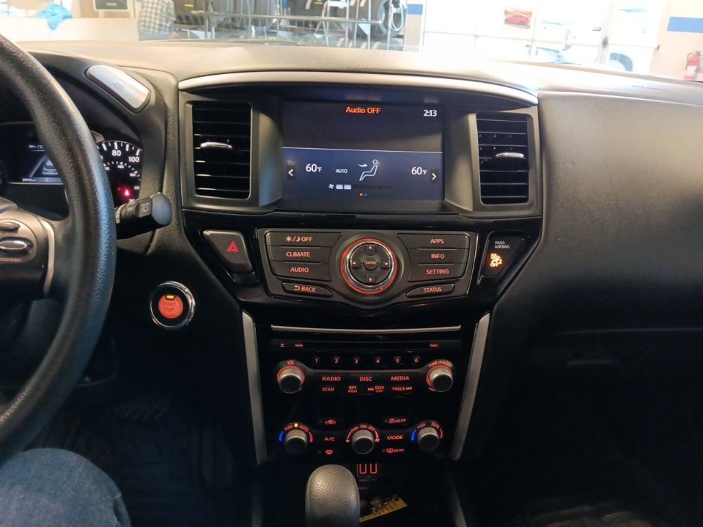 Used 2018 Nissan Pathfinder S AWD/4WD image 18