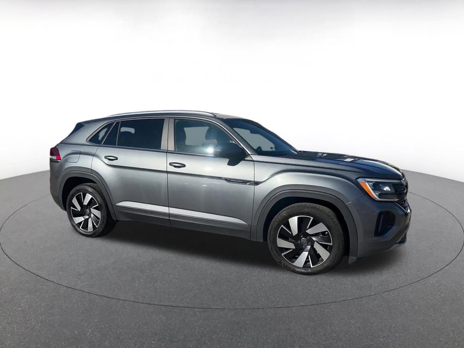 Used 2025 Volkswagen Atlas Cross Sport SE video 2