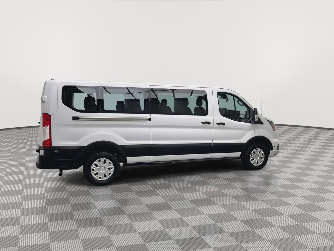 Used 2024 Ford Transit 350 XLT RWD image 35