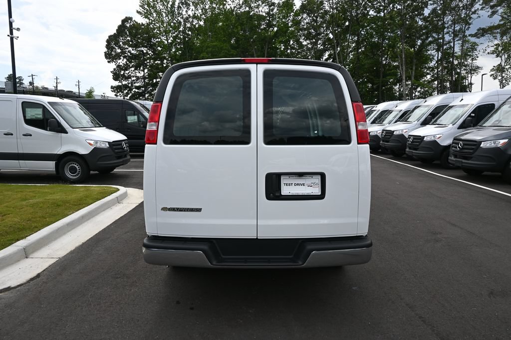 Used 2025 Chevrolet Express 2500 w/ Driver Convenience Package RWD image 25