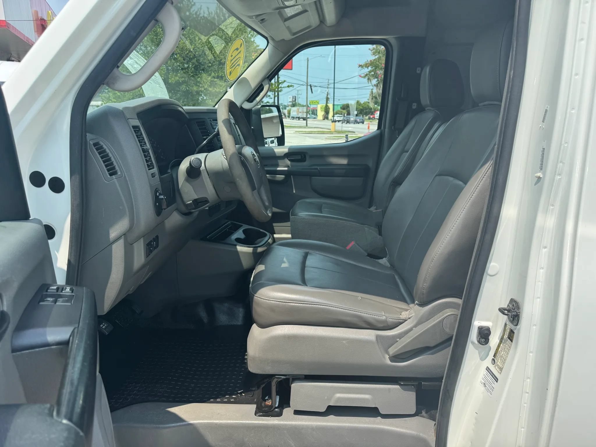 Used 2015 Nissan NV 2500 S w/ Power Package RWD image 16