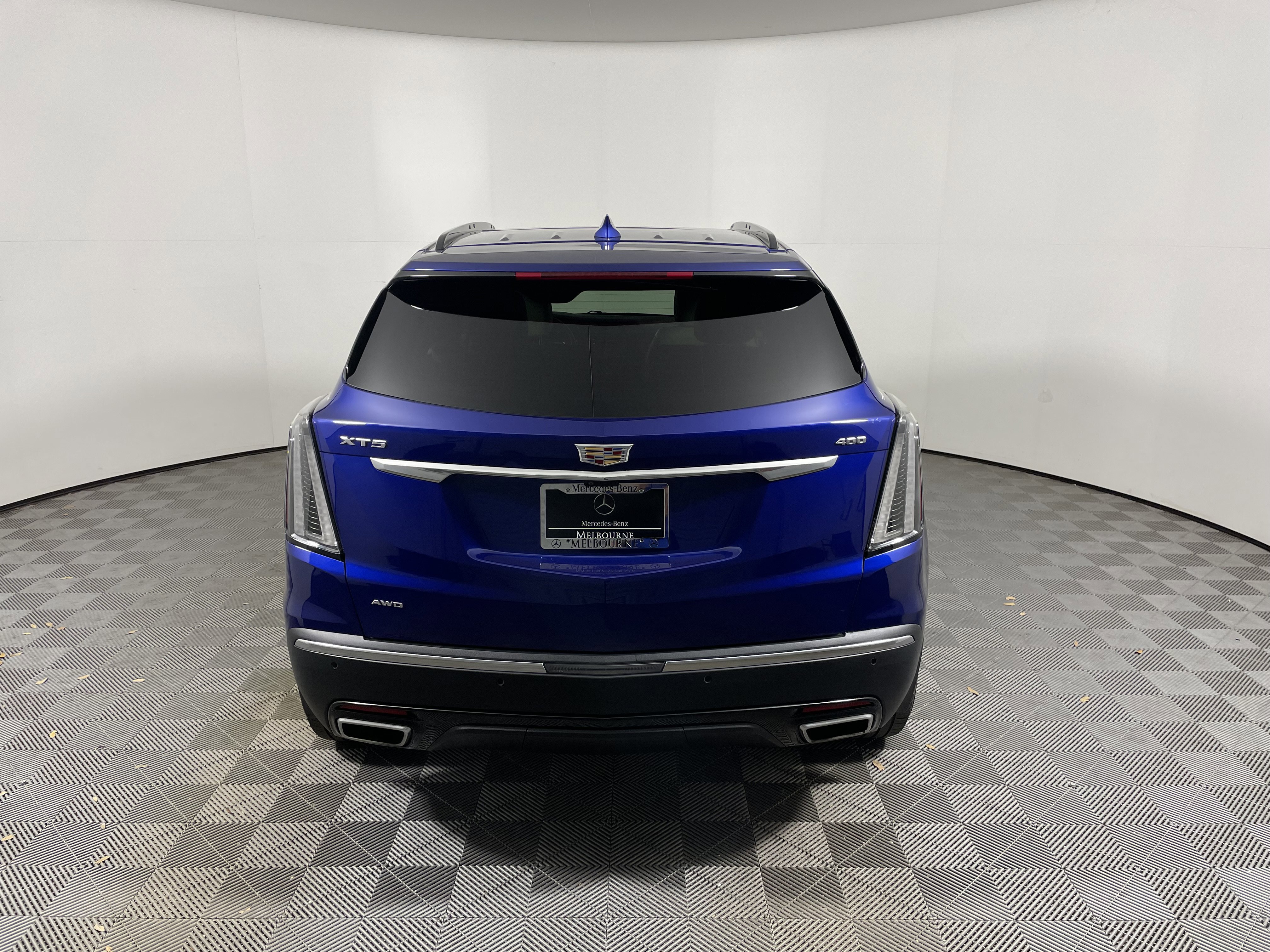 Used 2023 Cadillac XT5 Sportv w/ Technology Package AWD/4WD image 4