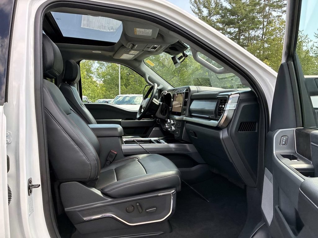 Used 2024 Ford F250 Lariat w/ Lariat Ultimate Package AWD/4WD image 10