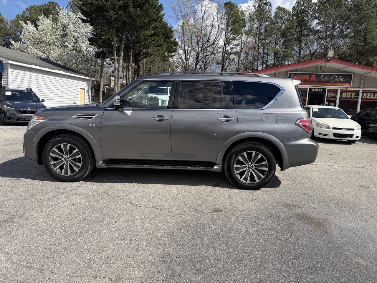 Used 2018 Nissan Armada SL w/ Moonroof Package AWD/4WD image 3