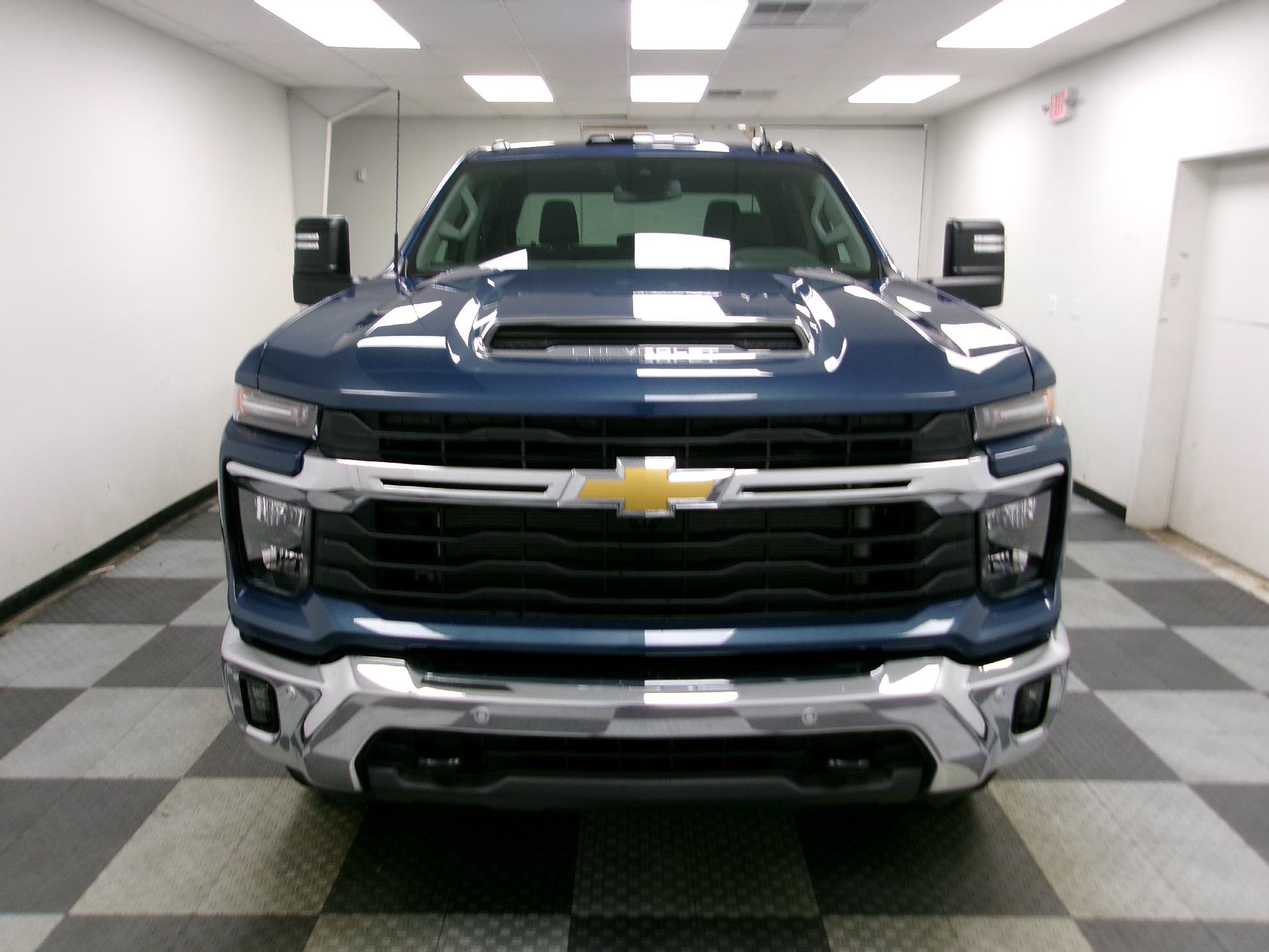 New 2026 Chevrolet Silverado 2500 LT AWD/4WD image 15