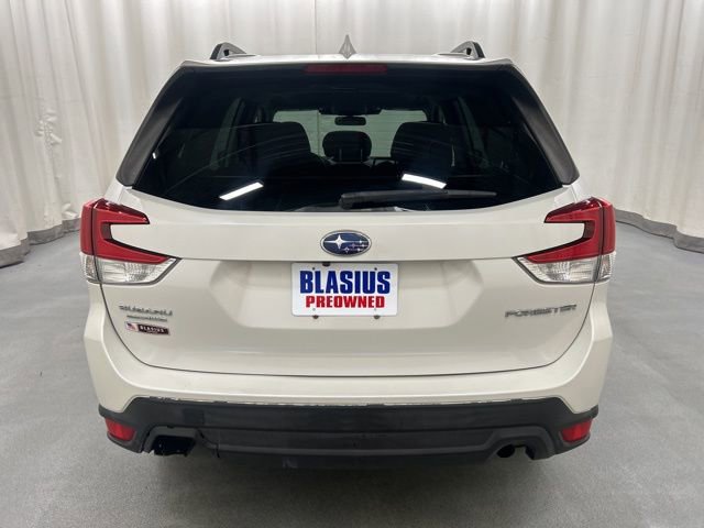 Used 2022 Subaru Forester Premium image 3