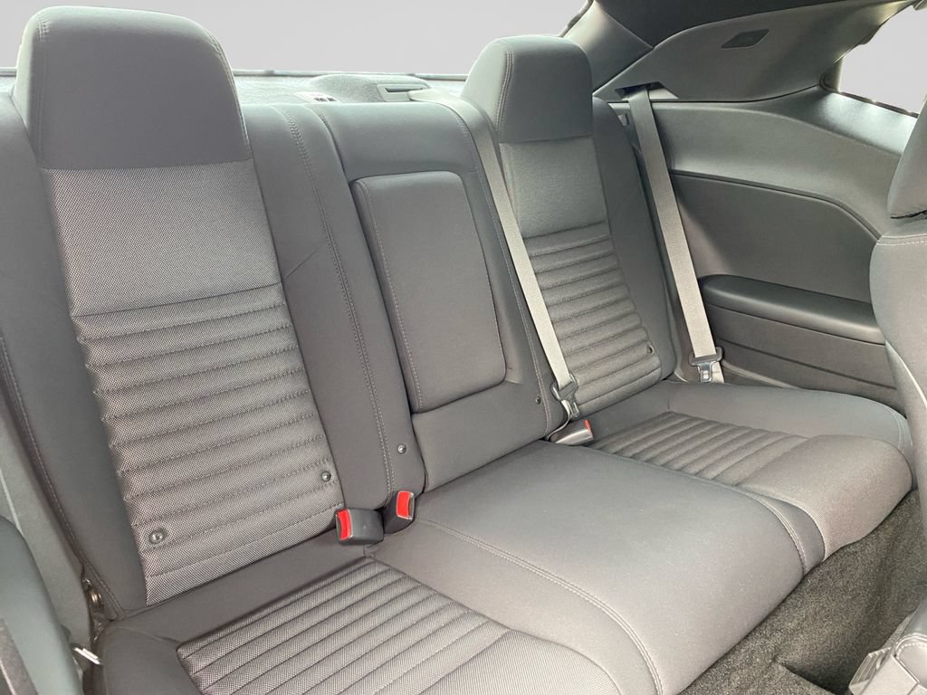 Used 2013 Dodge Challenger R/T RWD image 14