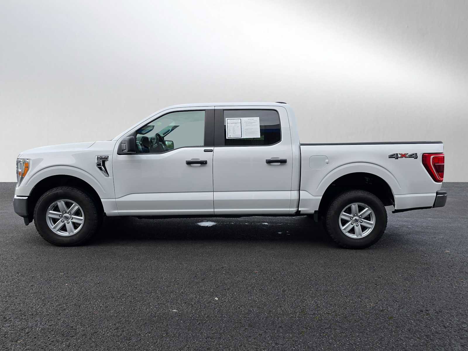 Used 2021 Ford F150 XLT w/ Trailer Tow Package image 6