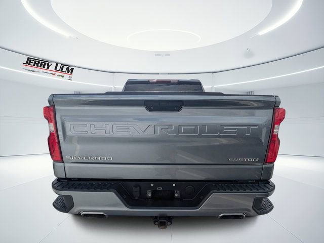 Used 2019 Chevrolet Silverado 1500 Custom w/ Custom Value Package image 4
