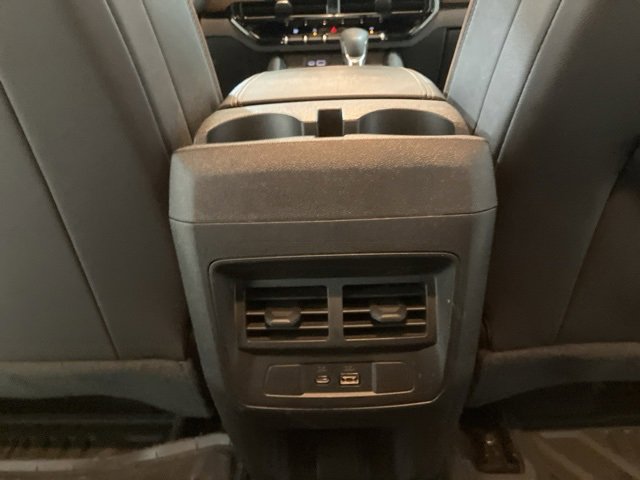 Used 2024 GMC Canyon AT4 w/ Technology Package image 24