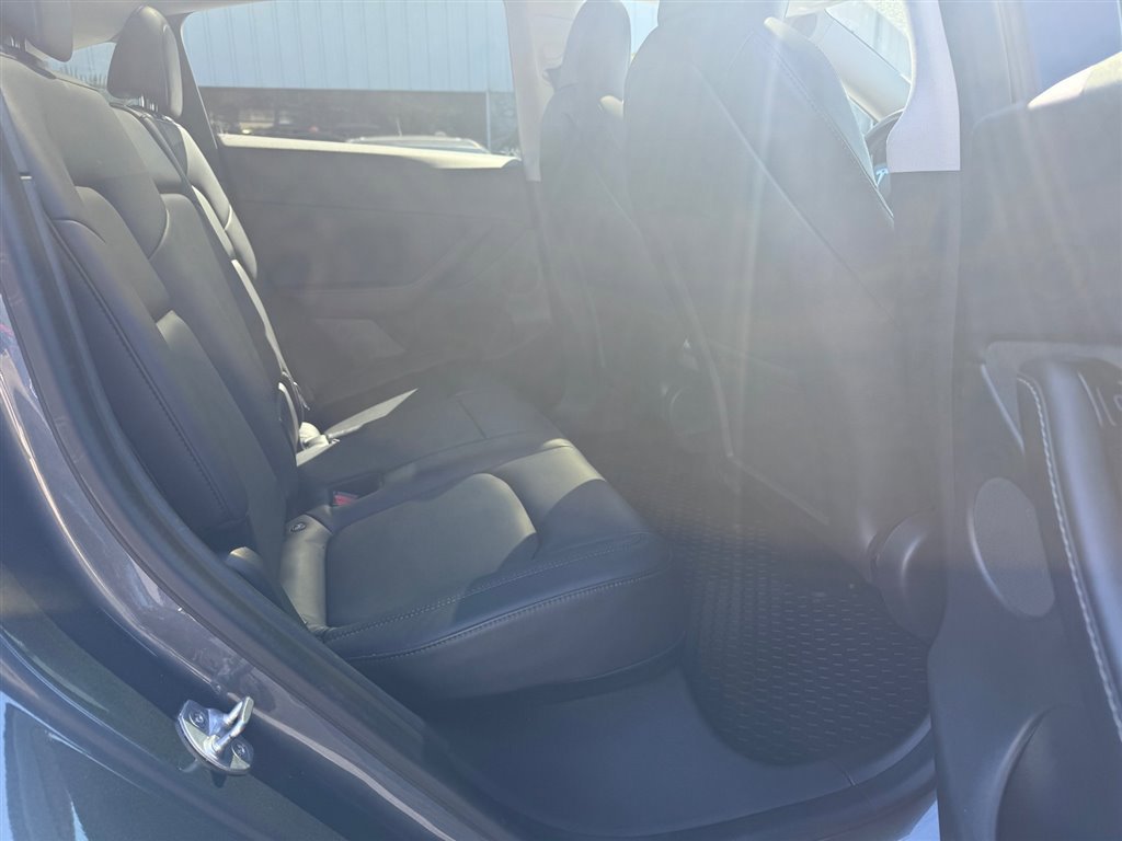 Used 2021 Tesla Model Y 2WD image 10