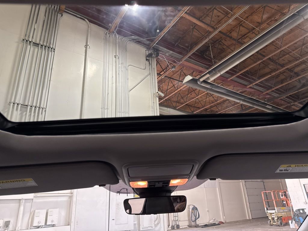 Used 2024 Honda Odyssey EX-L image 18