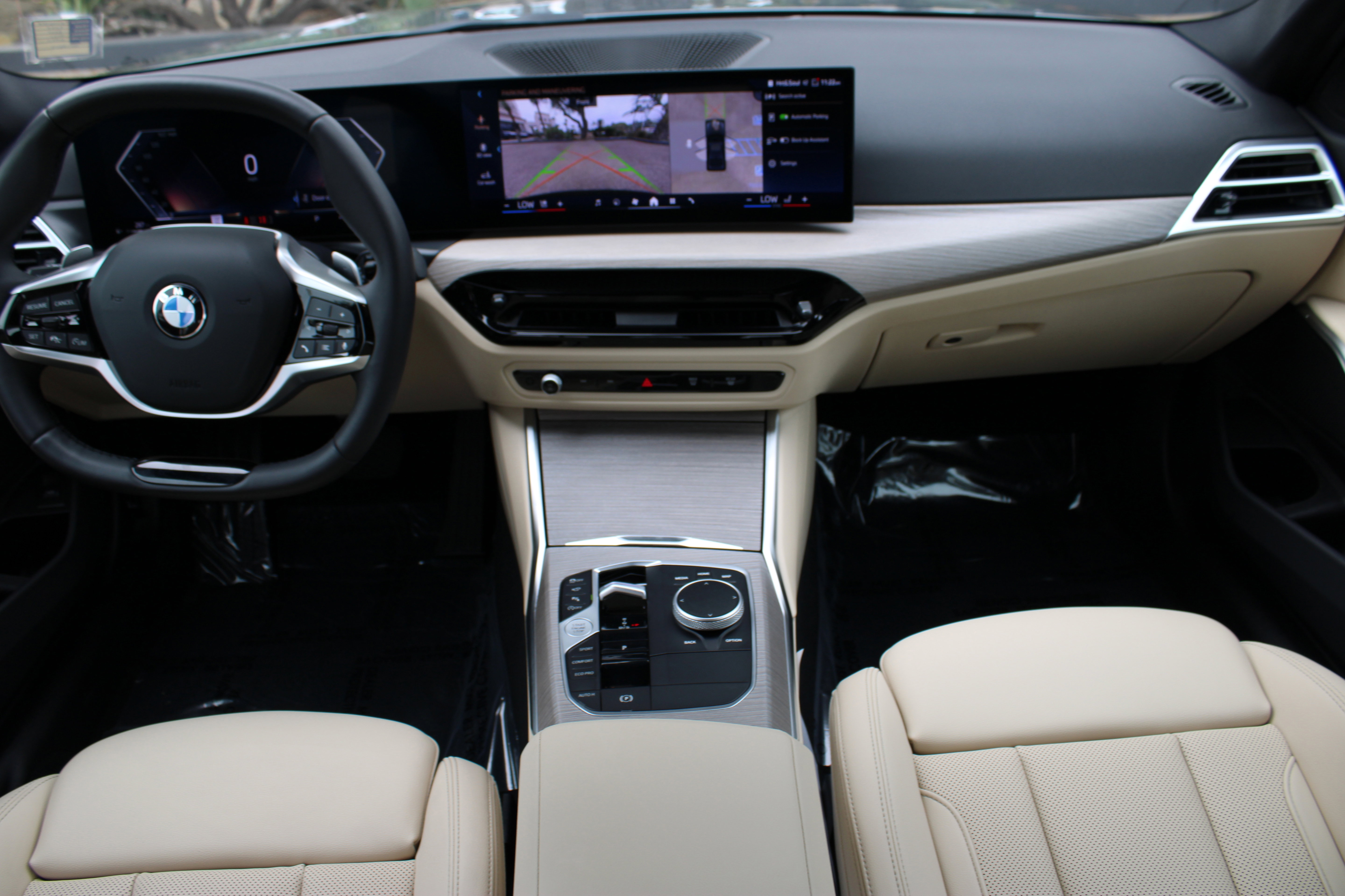 Used 2025 BMW 330i Sedan w/ Convenience Package image 27