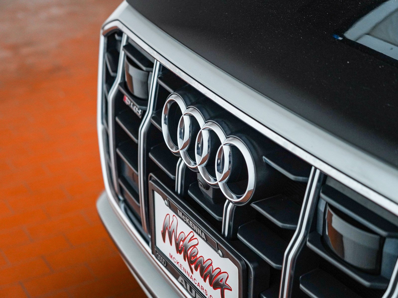 Used 2021 Audi SQ8 Prestige w/ Prestige Package image 9