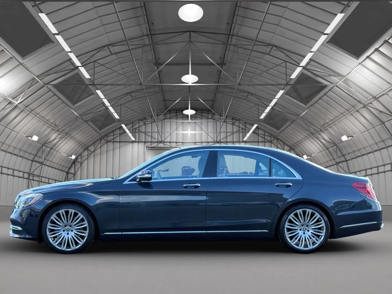 Used 2019 Mercedes-Benz S 450 Sedan image 4