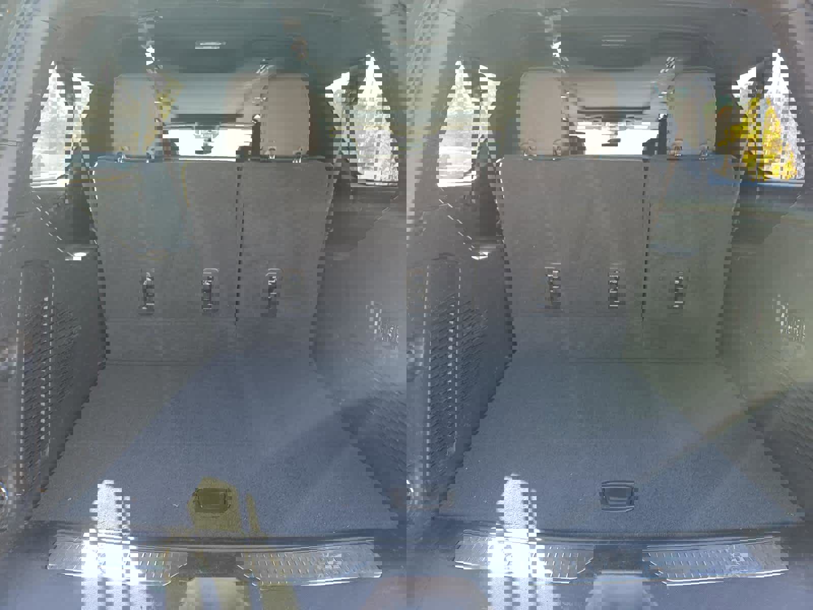 Used 2022 Chevrolet Suburban High Country w/ Max Trailering Package image 22