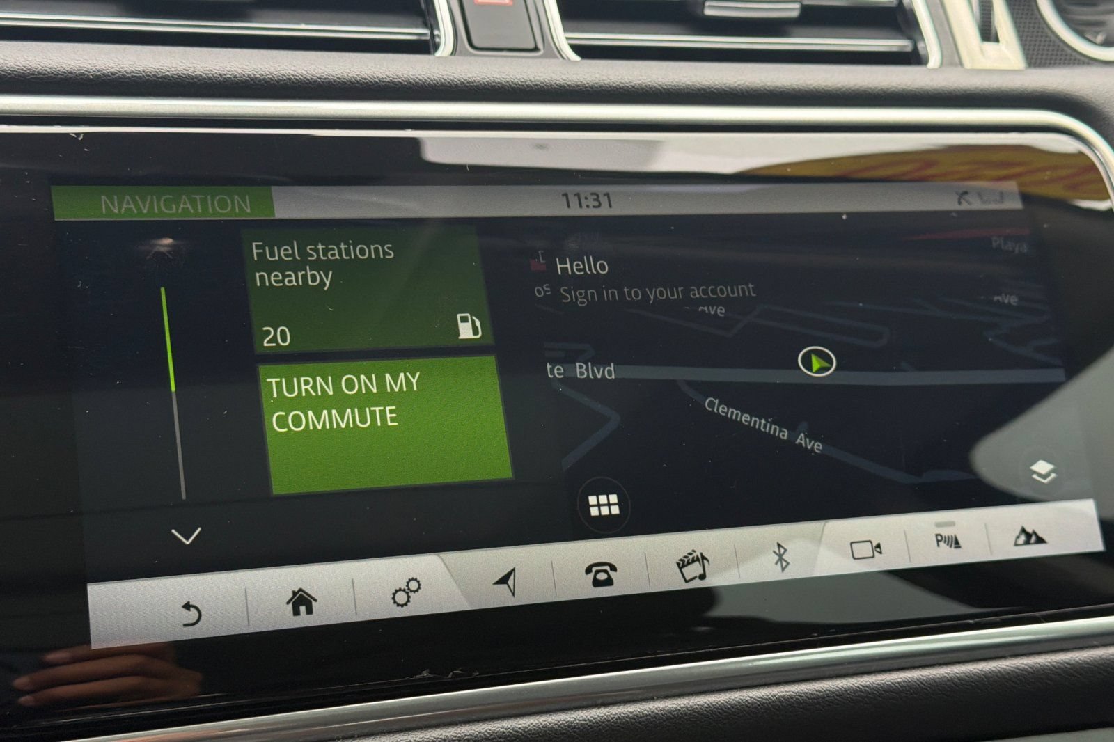 Used 2020 Land Rover Range Rover AWD/4WD image 24