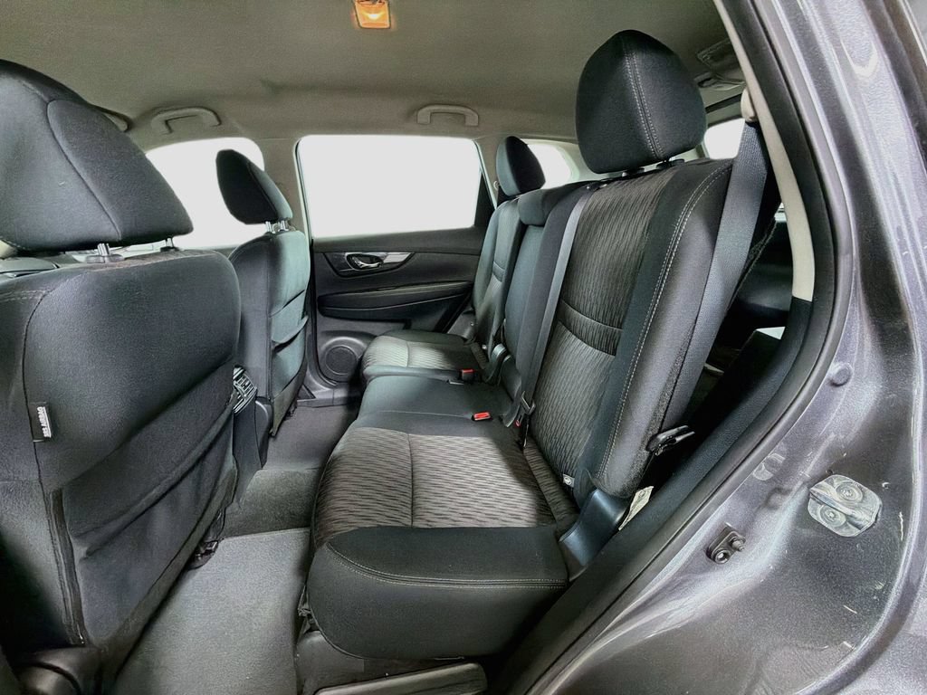 Used 2018 Nissan Rogue S AWD/4WD image 23