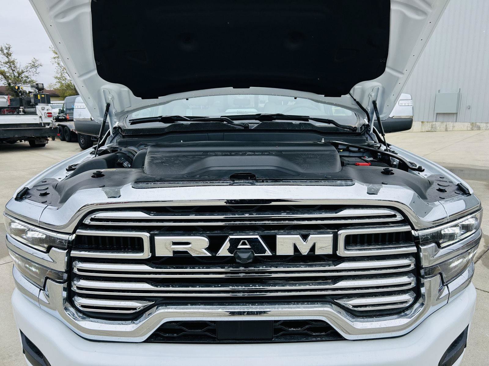 New 2026 RAM 3500 Laramie AWD/4WD image 45