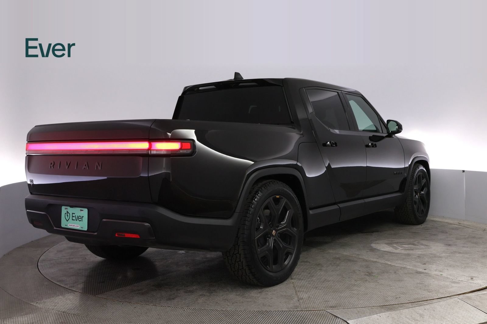 Used 2026 Rivian R1T Adventure AWD/4WD image 3