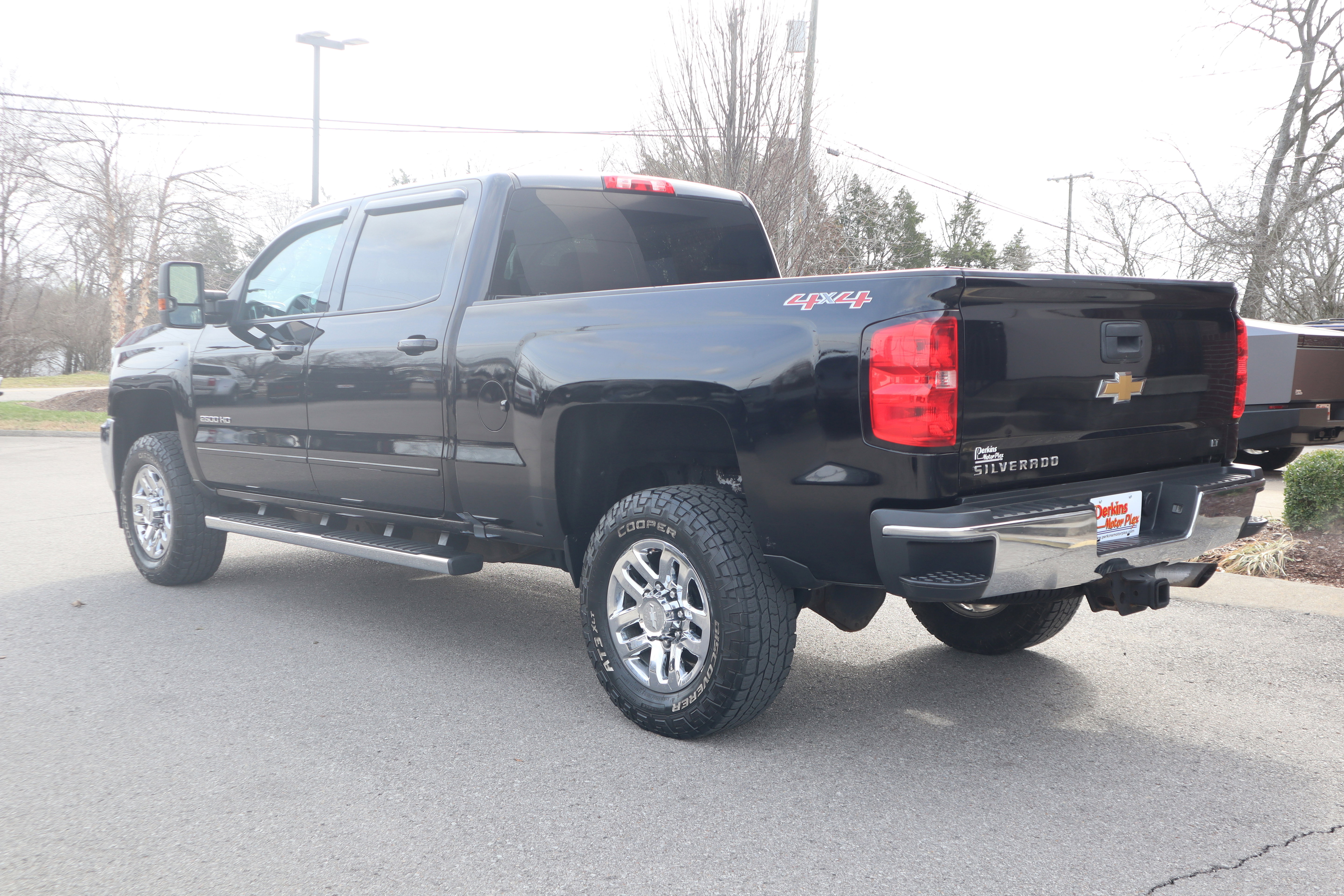 Used 2016 Chevrolet Silverado 2500 LT w/ LT Convenience Package image 9