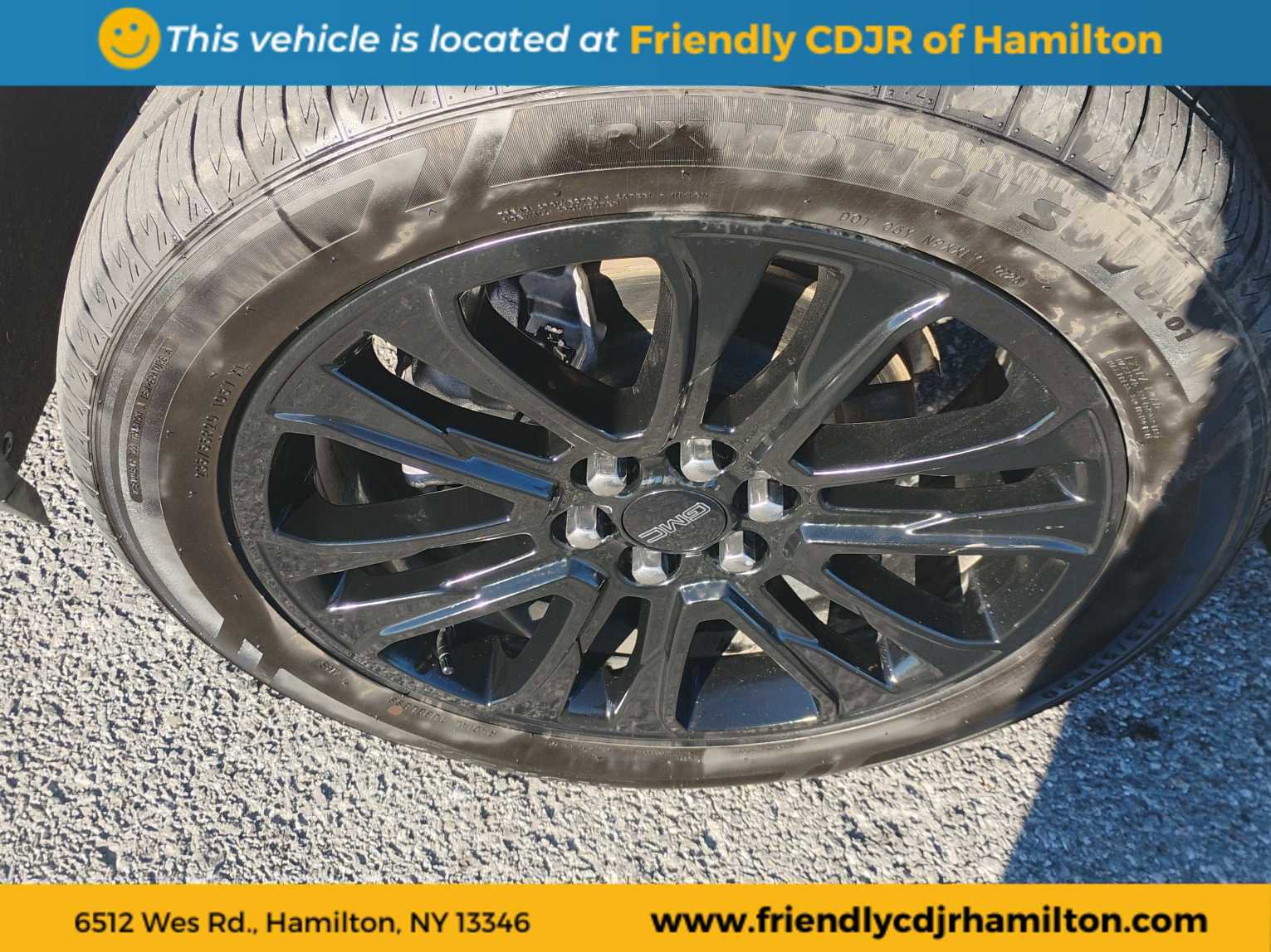 Used 2022 GMC Acadia SLE w/ GMC Pro Grade Package image 9