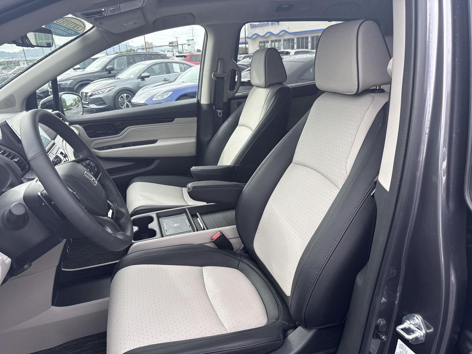 Certified 2026 Honda Odyssey Elite image 14