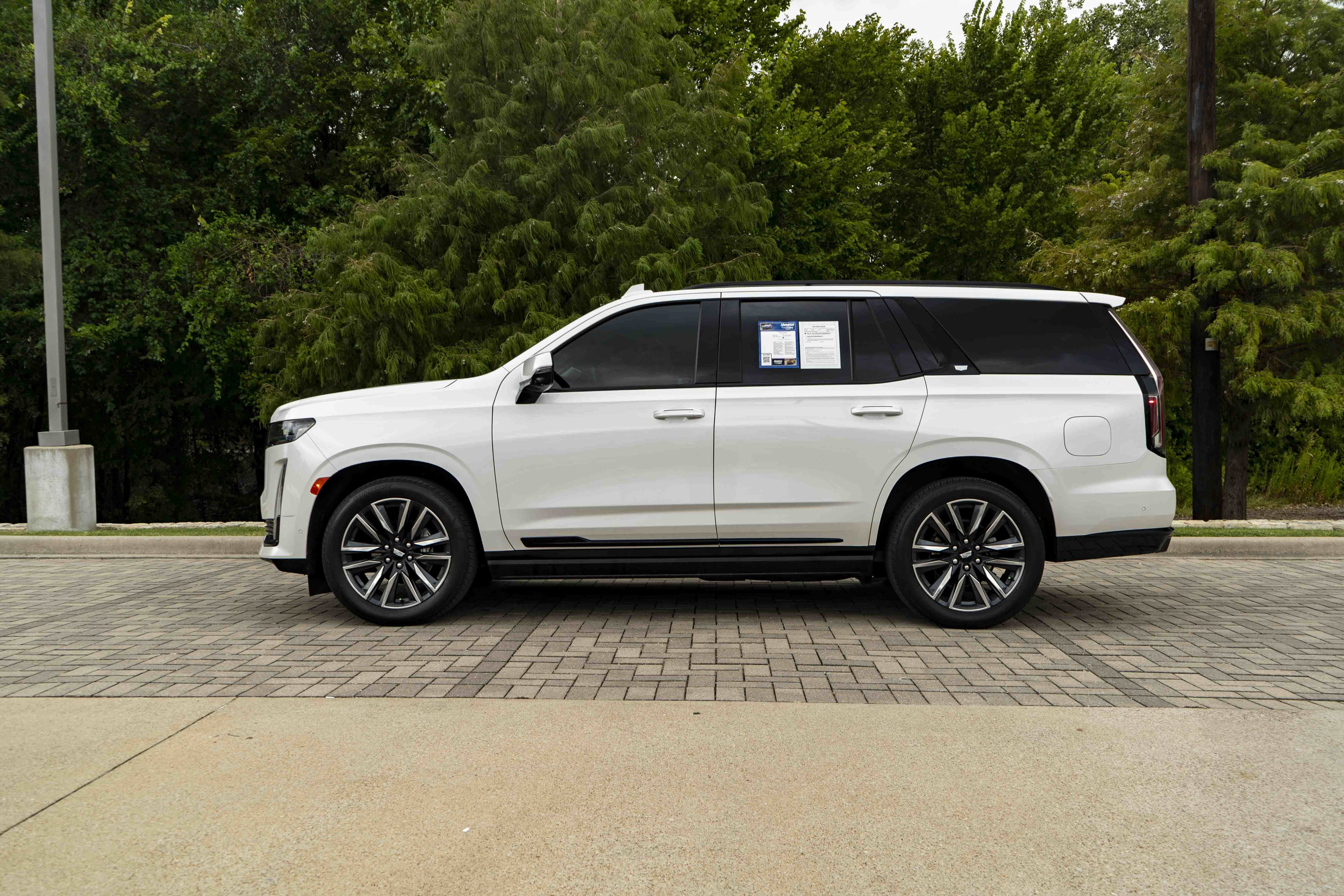 Used 2024 Cadillac Escalade Sport Platinum AWD/4WD image 5