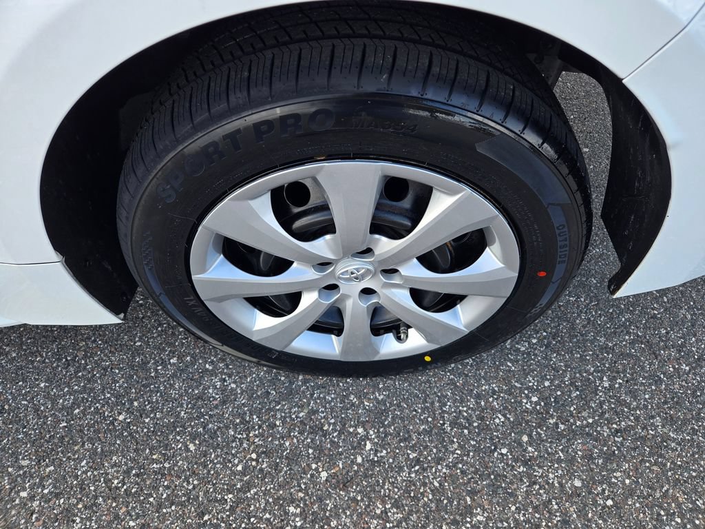 Used 2023 Toyota Corolla LE FWD image 12