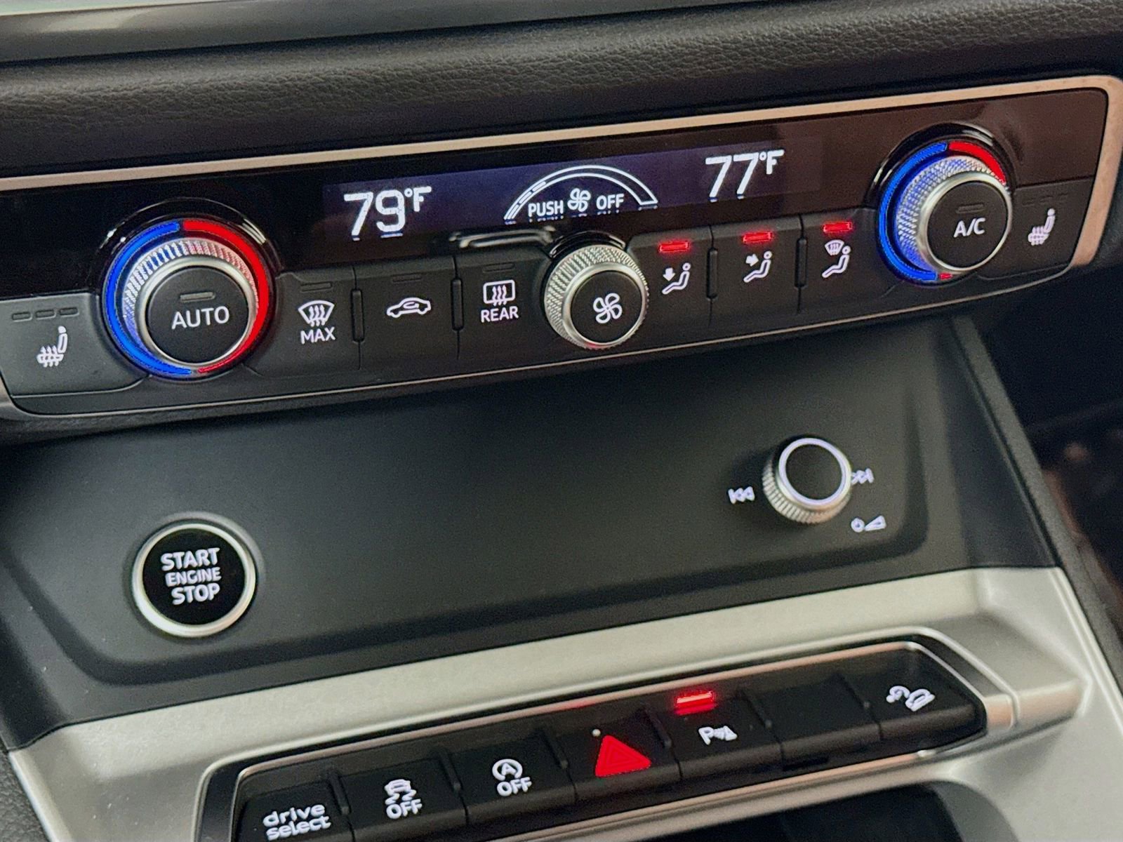 Certified 2025 Audi Q3 2.0T Premium Plus w/ Premium Plus Package image 21