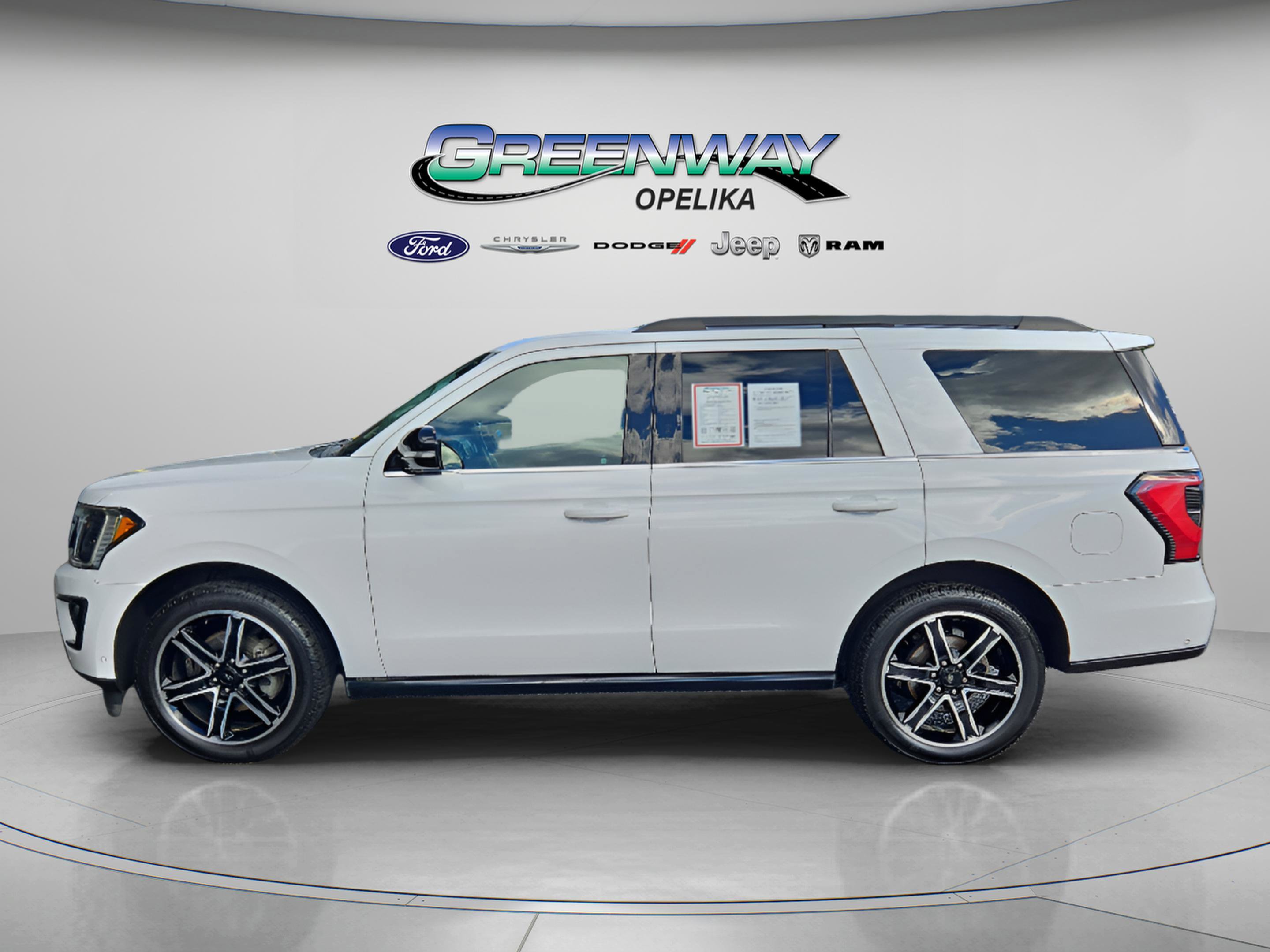 Used 2019 Ford Expedition Limited w/ Equipment Group 303A image 4