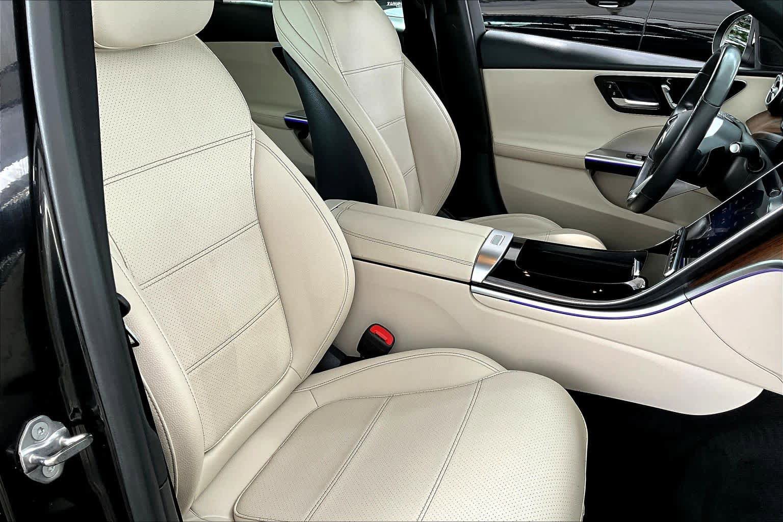 Certified 2023 Mercedes-Benz C 300 4MATIC Sedan image 9