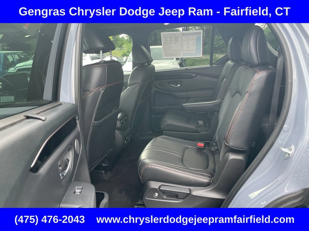 Used 2023 Honda Pilot TrailSport image 45