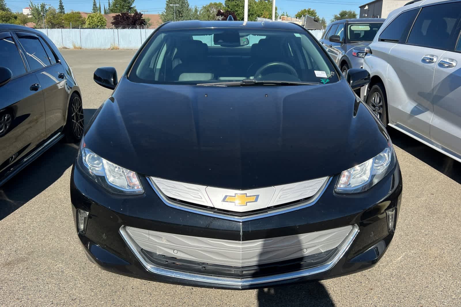 Used 2017 Chevrolet Volt Premier w/ Driver Confidence II Package FWD video 2