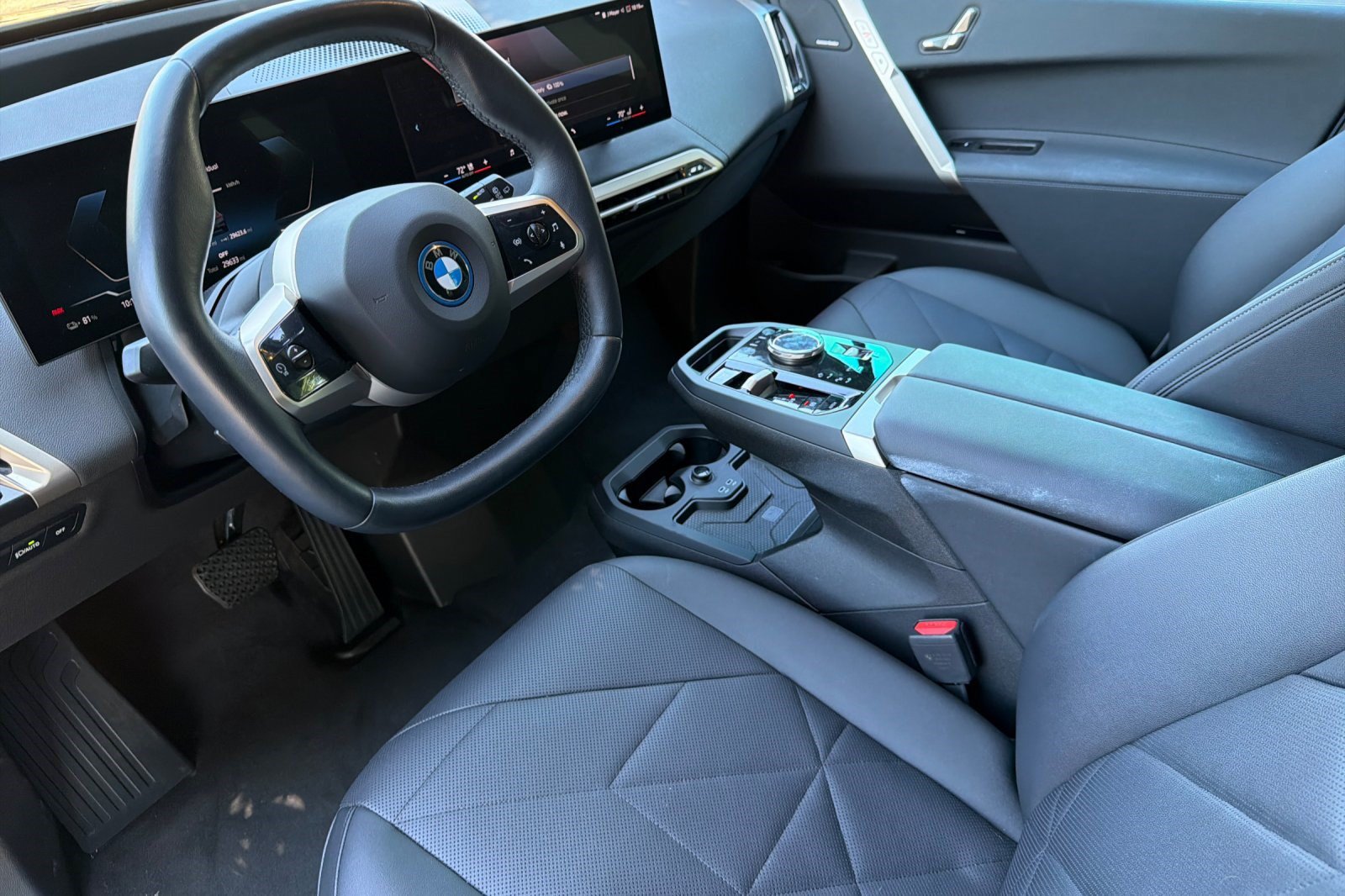 Certified 2024 BMW iX xDrive50 w/ Sport Package AWD/4WD image 11