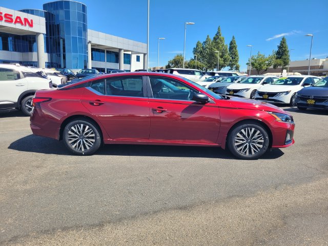 New 2026 Nissan Altima 2.5 SV FWD image 4