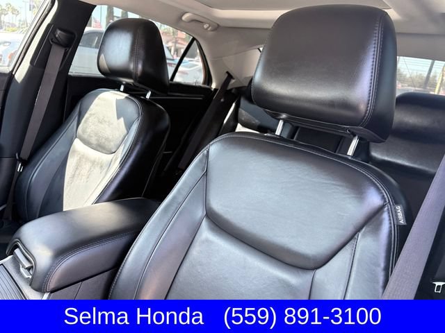 Used 2022 Chrysler 300 Touring L w/ Popular Equipment Group AWD/4WD image 11