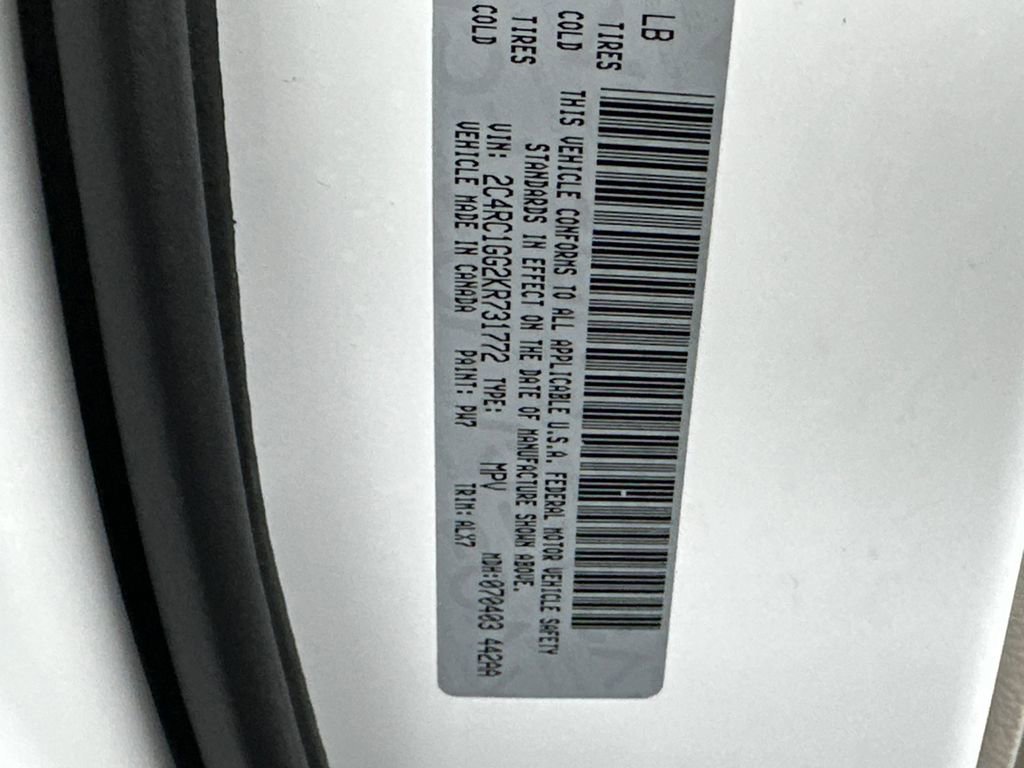 Used 2019 Chrysler Pacifica Limited image 34