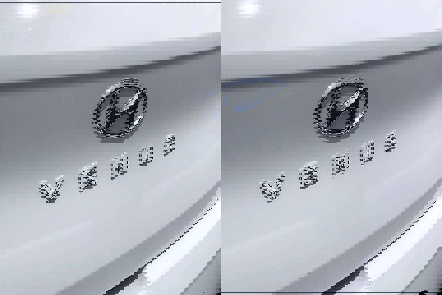 Used 2025 Hyundai Venue SEL FWD image 31