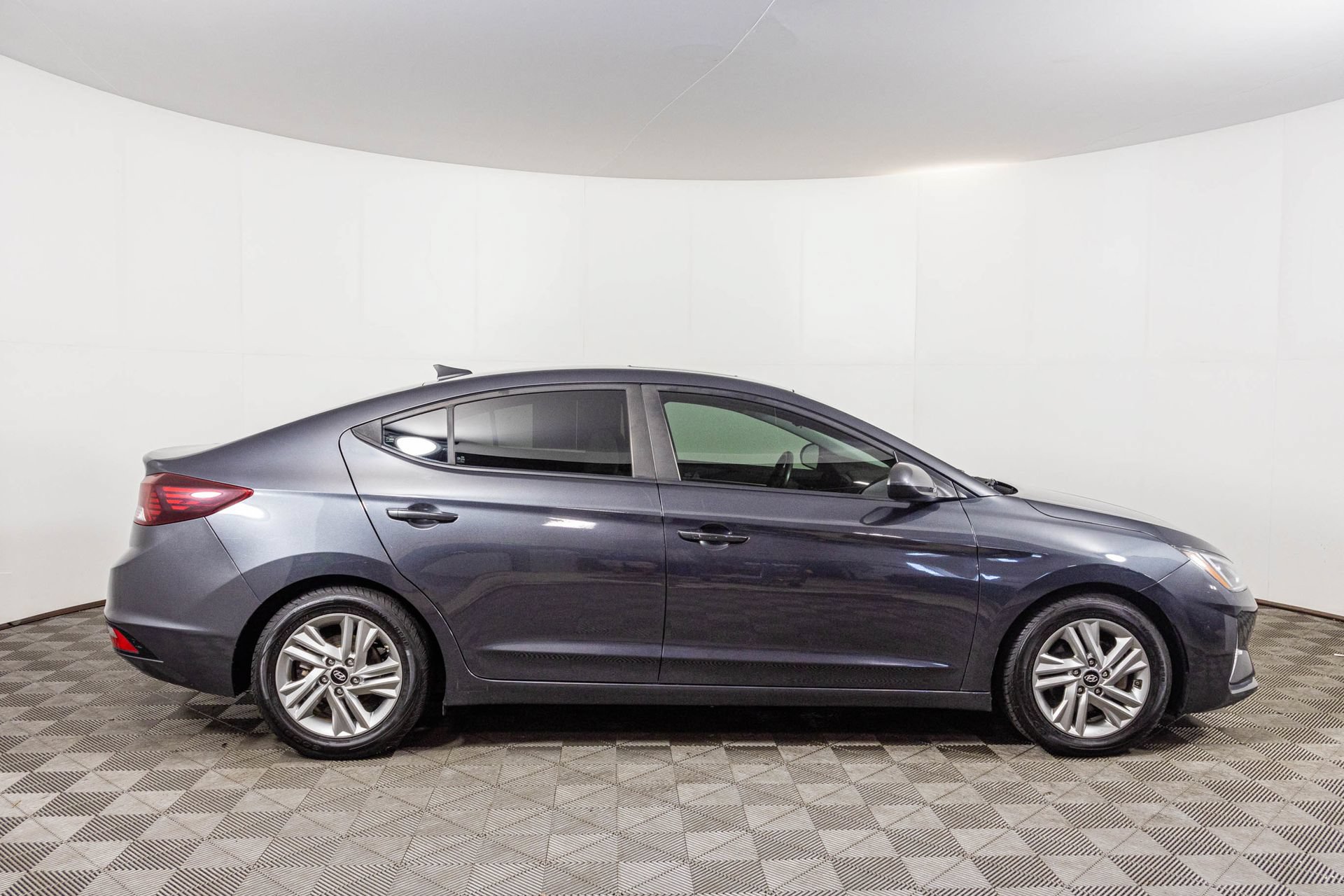 Used 2020 Hyundai Elantra Value Edition FWD image 13