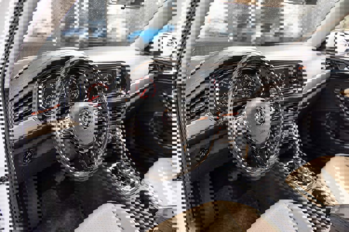 Used 2019 Volkswagen Jetta SE image 19