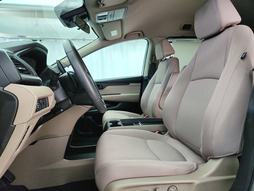 Used 2018 Honda Odyssey EX image 11