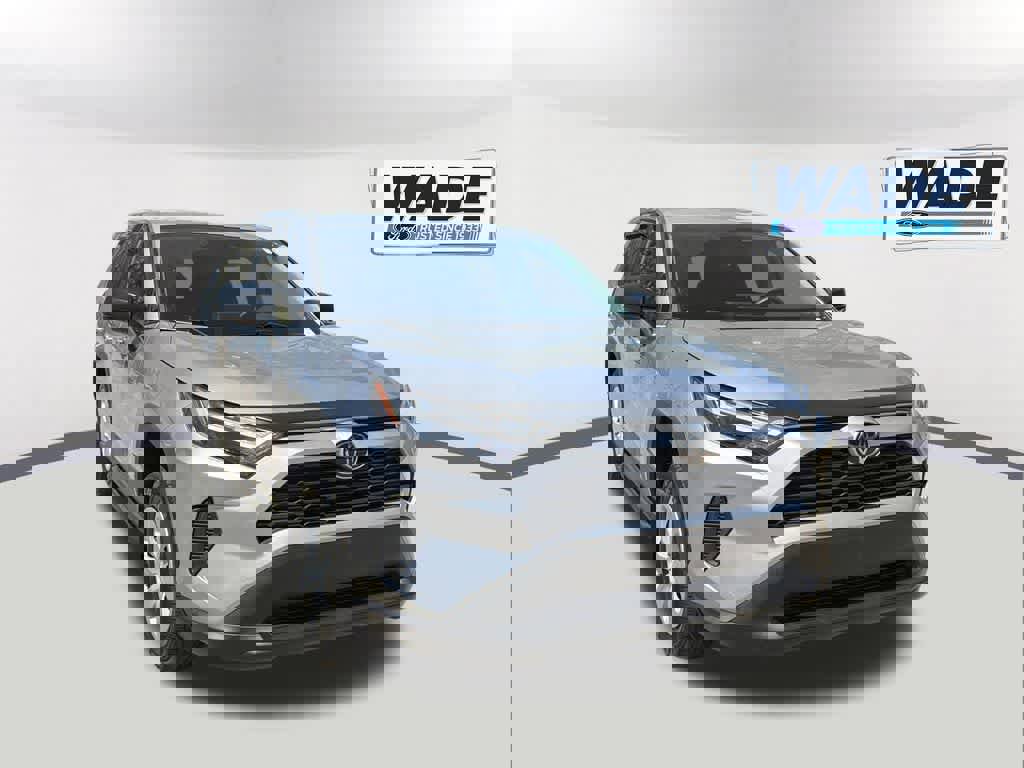Used 2024 Toyota RAV4 LE image 3