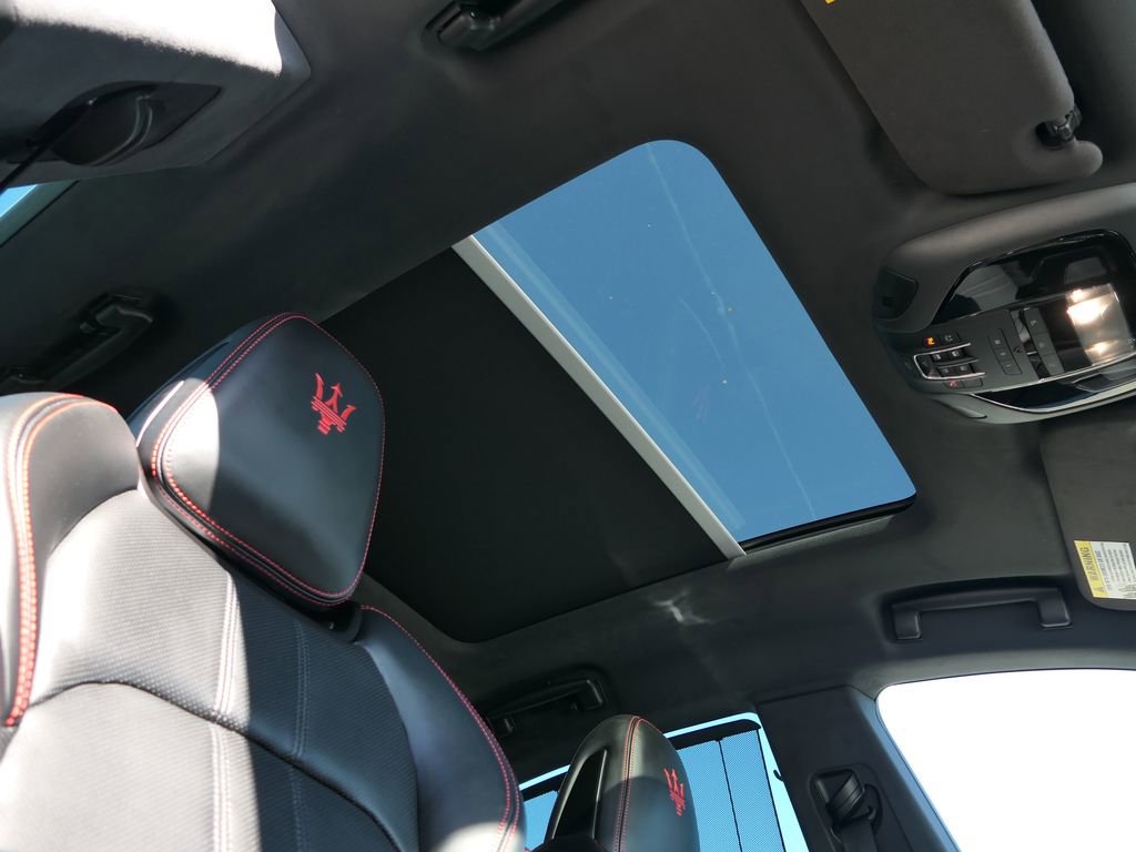 Used 2024 Maserati Levante GT Ultima image 30