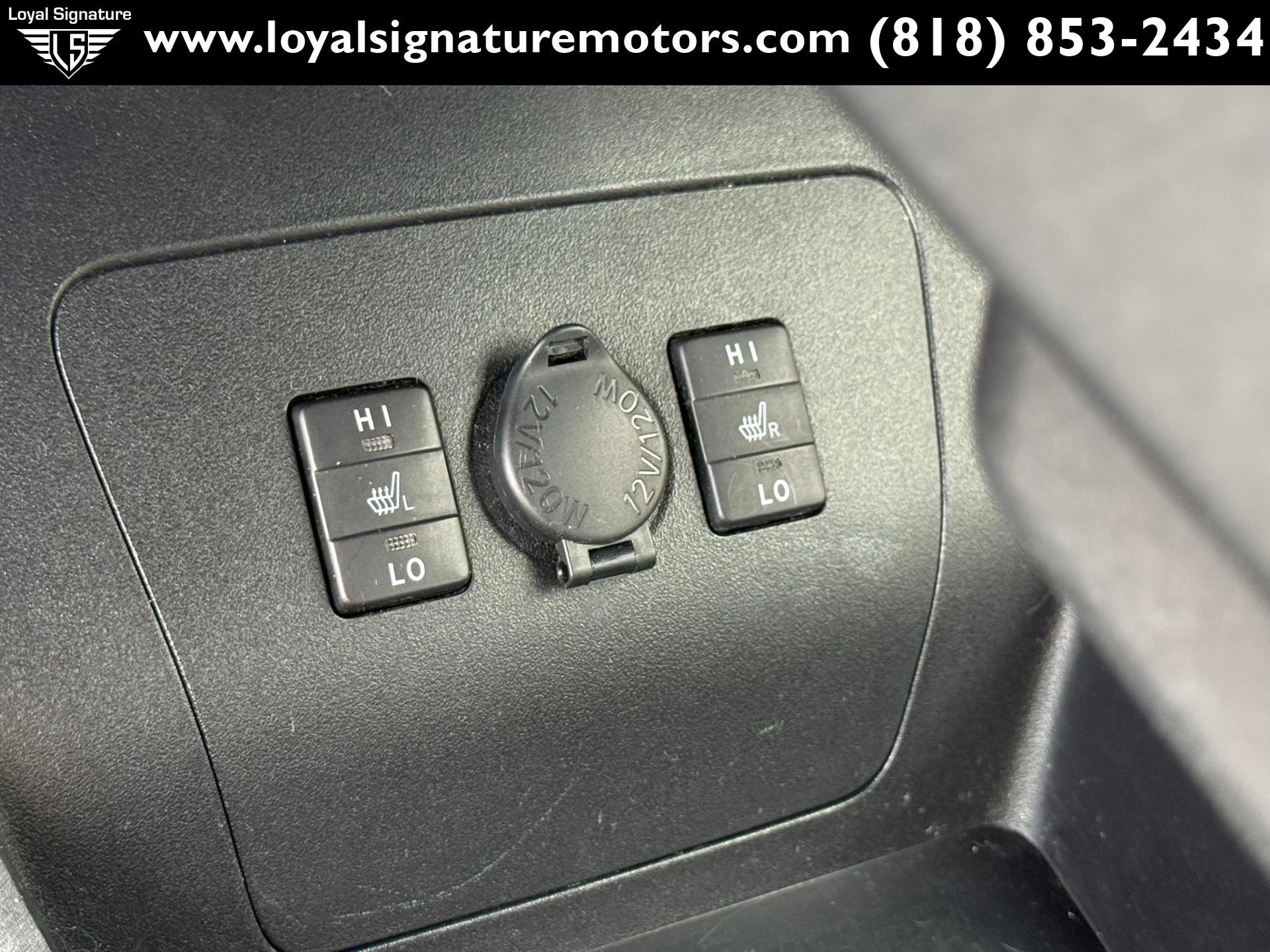 Used 2015 Toyota Prius Prime Plug-In Hybrid image 25