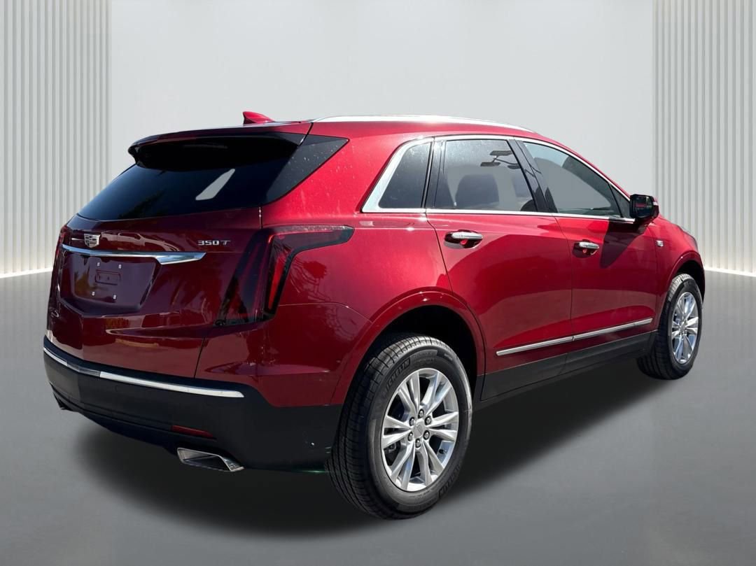 New 2025 Cadillac XT5 Luxury image 5
