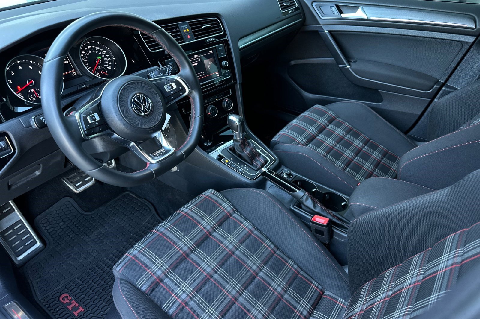 Used 2019 Volkswagen GTI S w/ Driver Assistance Package image 4