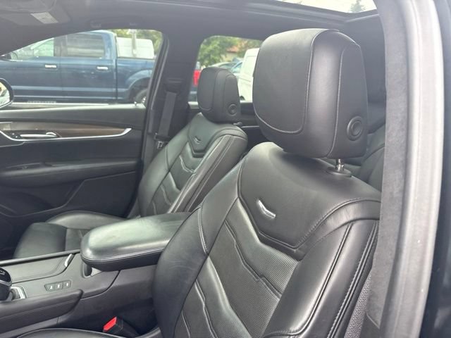 Used 2018 Cadillac XT5 Platinum w/ Driver Assist Package AWD/4WD image 10