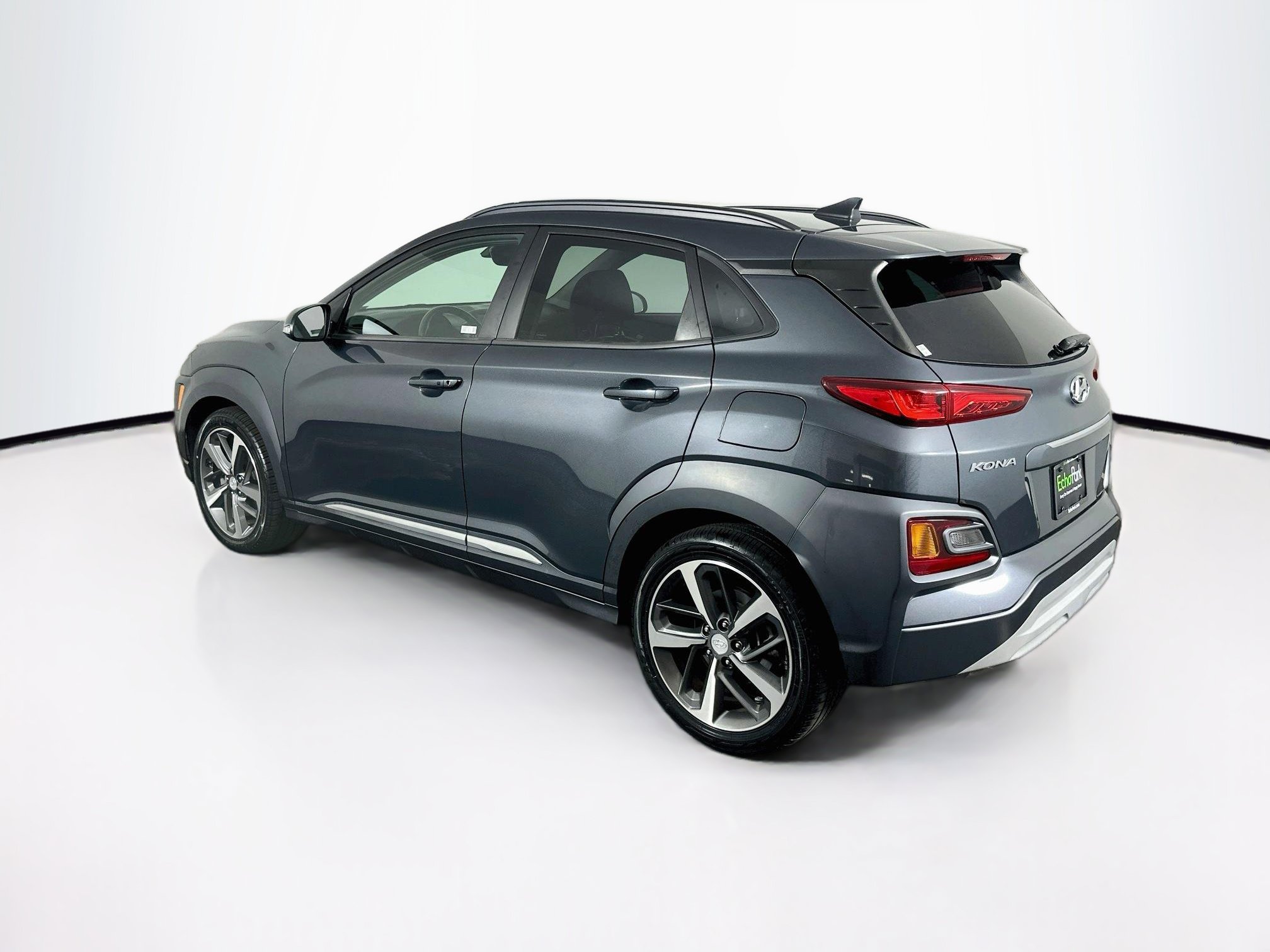 Used 2020 Hyundai Kona Limited w/ Cargo Package FWD image 5
