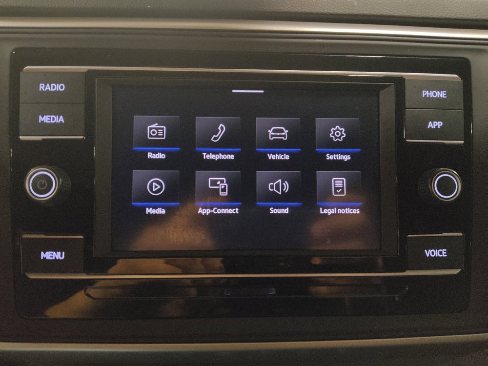 Used 2022 Volkswagen Atlas Cross Sport SE FWD image 25
